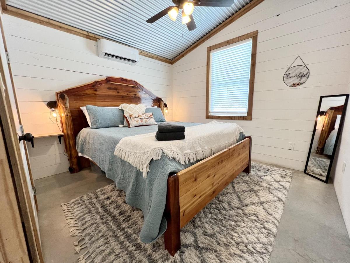 Hummingbird Haus - Hill Country Views On 20 Acres With Firepit Vila Spring Branch Exterior foto