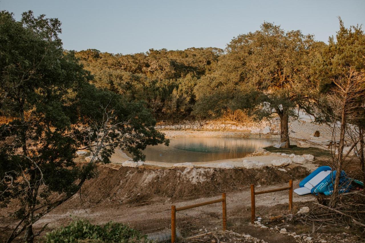 Hummingbird Haus - Hill Country Views On 20 Acres With Firepit Vila Spring Branch Exterior foto